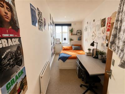 Picture 4